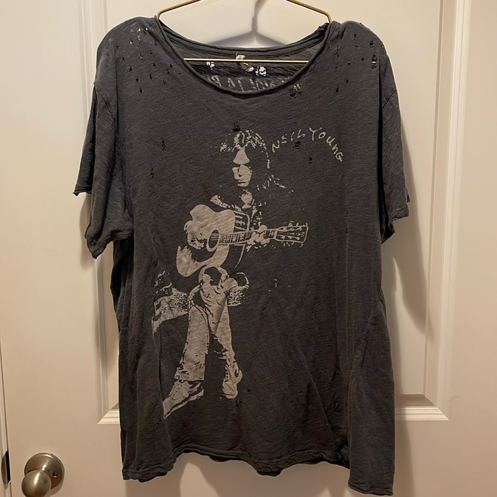 Magnolia Pearl Neil Young Boyfriend T in Ozzy